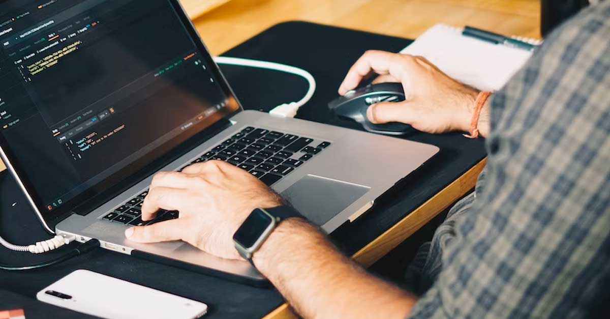 DATA ENGINEER
